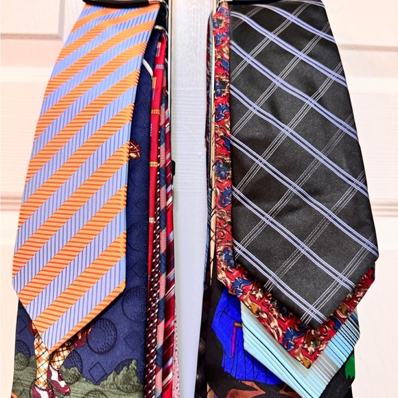 24 Elegant Striped and Plaid Ties Set - Picture 1 of 17